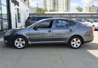 Подержанный автомобиль Skoda Octavia Liftback 2012 года (7 фото)