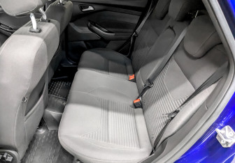 Подержанный автомобиль Ford Focus Hatchback 2017 года (12 фото)