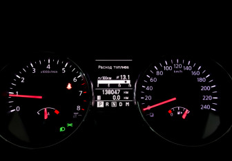 Подержанный автомобиль Nissan Qashqai 2013 года (13 фото)