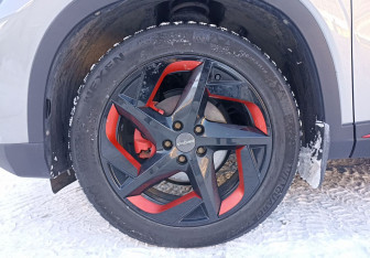 Подержанный автомобиль Omoda C5 2022 года (9 фото)