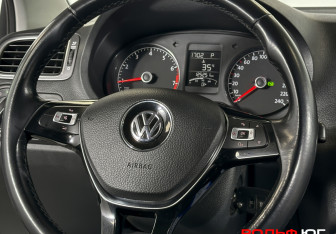 Подержанный автомобиль Volkswagen Polo Sedan 2016 года (14 фото)