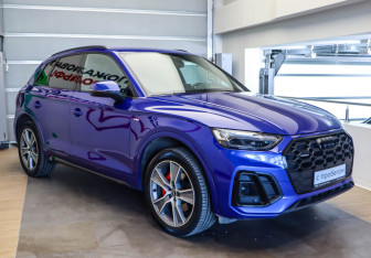 Подержанный автомобиль Audi Q5 2021 года (3 фото)