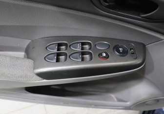 Подержанный автомобиль Honda Civic Sedan 2007 года (11 фото)