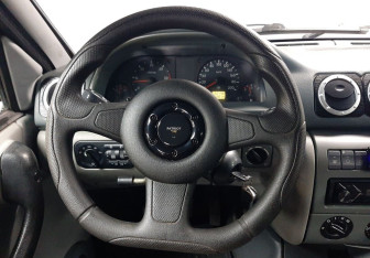 Подержанный автомобиль УАЗ Patriot 2012 года (11 фото)