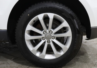 Подержанный автомобиль Audi Q5 2013 года (9 фото)