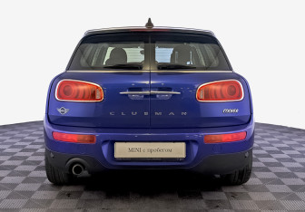 Подержанный автомобиль MINI Clubman Wagon 2018 года (6 фото)