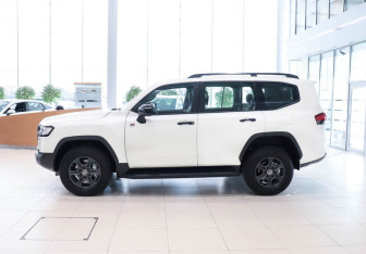 Новый Toyota Land Cruiser Suv 2025 (2 фото)