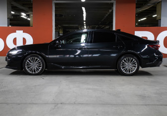Подержанный автомобиль Toyota Avalon 2023 года (8 фото)
