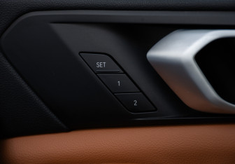 Подержанный автомобиль BMW X7 2019 года (24 фото)