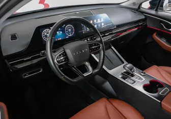 Подержанный автомобиль Omoda C5 2023 года (7 фото)