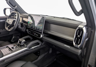 Подержанный автомобиль Jetour T2 2024 года (11 фото)