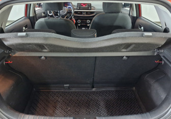 Подержанный автомобиль Kia Picanto 2017 года (10 фото)