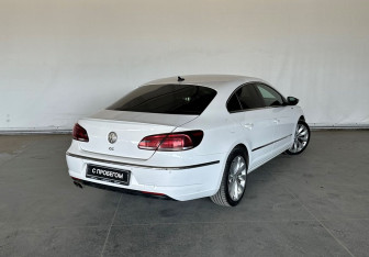 Подержанный автомобиль Volkswagen Passat CC 2012 года (5 фото)