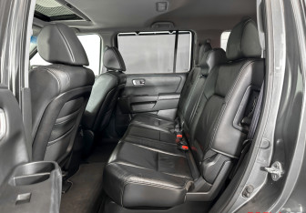 Подержанный автомобиль Honda Pilot 2008 года (10 фото)