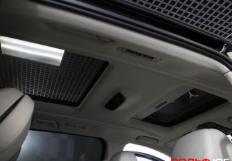 Подержанный автомобиль Voyah Dream 2023 года (14 фото)