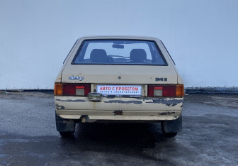 Подержанный автомобиль Москвич 2141 1990 года (6 фото)