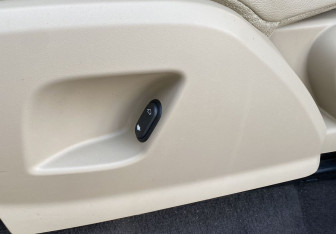 Подержанный автомобиль Land Rover Range Rover Evoque 2012 года (22 фото)