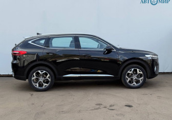 Подержанный автомобиль Haval F7 2021 года (4 фото)