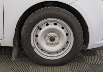 Подержанный автомобиль Kia Rio Hatchback 2014 года (12 фото)