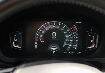 Подержанный автомобиль Mitsubishi Montero Sport 2022 года (17 фото)