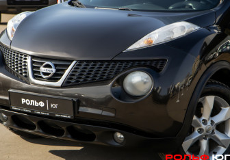 Подержанный автомобиль Nissan Juke 2012 года (17 фото)