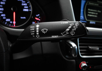 Подержанный автомобиль Audi Q5 2015 года (17 фото)