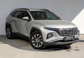 Подержанный автомобиль Hyundai Tucson 2023 года (3 фото)