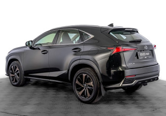 Подержанный автомобиль Lexus NX 2021 года (7 фото)