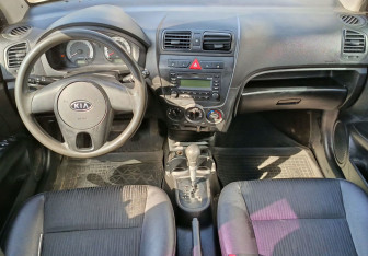 Подержанный автомобиль Kia Picanto 2011 года (10 фото)