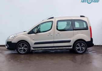 Подержанный автомобиль Peugeot Partner 2011 года (5 фото)