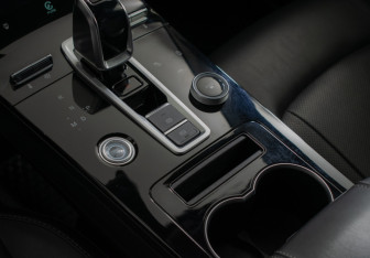 Подержанный автомобиль Chery Tiggo 8 Pro Max 2022 года (17 фото)