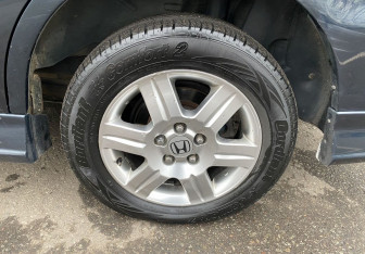 Подержанный автомобиль Honda Odyssey Compactvan 2000 года (9 фото)