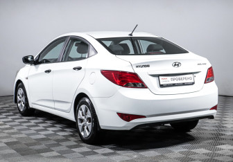 Подержанный автомобиль Hyundai Solaris Sedan 2014 года (7 фото)