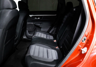 Подержанный автомобиль Honda CR-V 2017 года (14 фото)