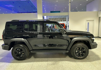 Новый Tank 300 2025 (2 фото)