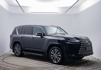 Подержанный автомобиль Lexus LX 2022 года (3 фото)