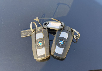 Подержанный автомобиль BMW X6 2012 года (17 фото)