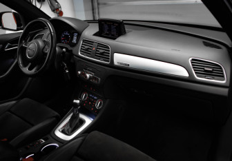 Подержанный автомобиль Audi Q3 2012 года (24 фото)