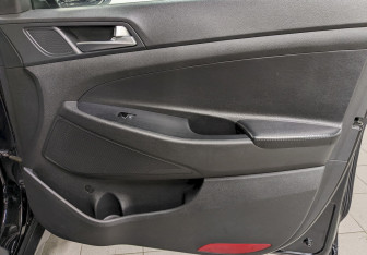 Подержанный автомобиль Hyundai Tucson 2020 года (18 фото)