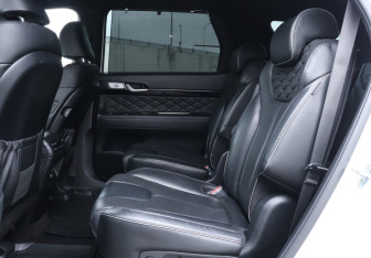 Подержанный автомобиль Hyundai Palisade 2021 года (10 фото)