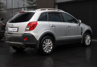 Подержанный автомобиль Opel Antara 2013 года (5 фото)