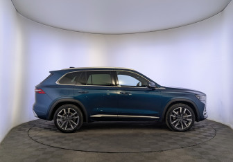 Подержанный автомобиль Geely Monjaro 2023 года (4 фото)