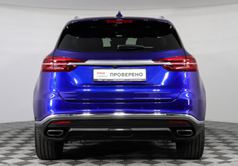Подержанный автомобиль Hongqi HS5 2023 года (6 фото)