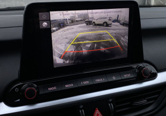 Подержанный автомобиль Kia Cerato Sedan 2022 года (18 фото)