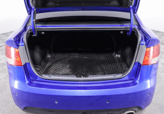 Подержанный автомобиль Kia Cerato Sedan 2012 года (13 фото)