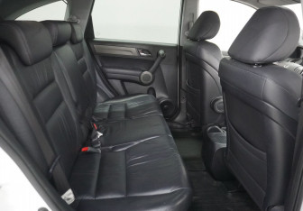 Подержанный автомобиль Honda CR-V 2012 года (12 фото)