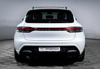 Подержанный автомобиль Porsche Macan 2022 года (6 фото)