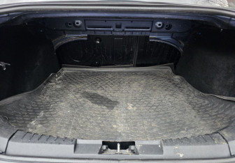 Подержанный автомобиль Ford Focus Sedan 2005 года (15 фото)