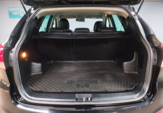 Подержанный автомобиль Hyundai ix35 2015 года (22 фото)