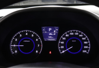 Подержанный автомобиль Hyundai Solaris Hatchback 2013 года (7 фото)